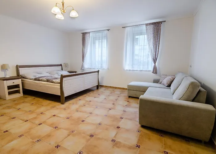 Sam Roudnice nad Labem